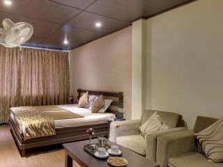 The Corner Hotel Nainital Kültér fotó